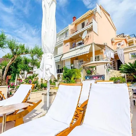 Nives - Two Bedroom A3 Trogir