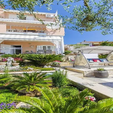 公寓 Nives - Two Bedroom A3 *